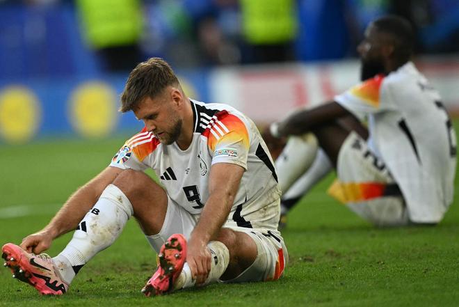 开云首页体验-关于葡超倒计时，上海久事今夜调整名单，细节引发关注，更衣室稳定，赛季目标并未改变的信息