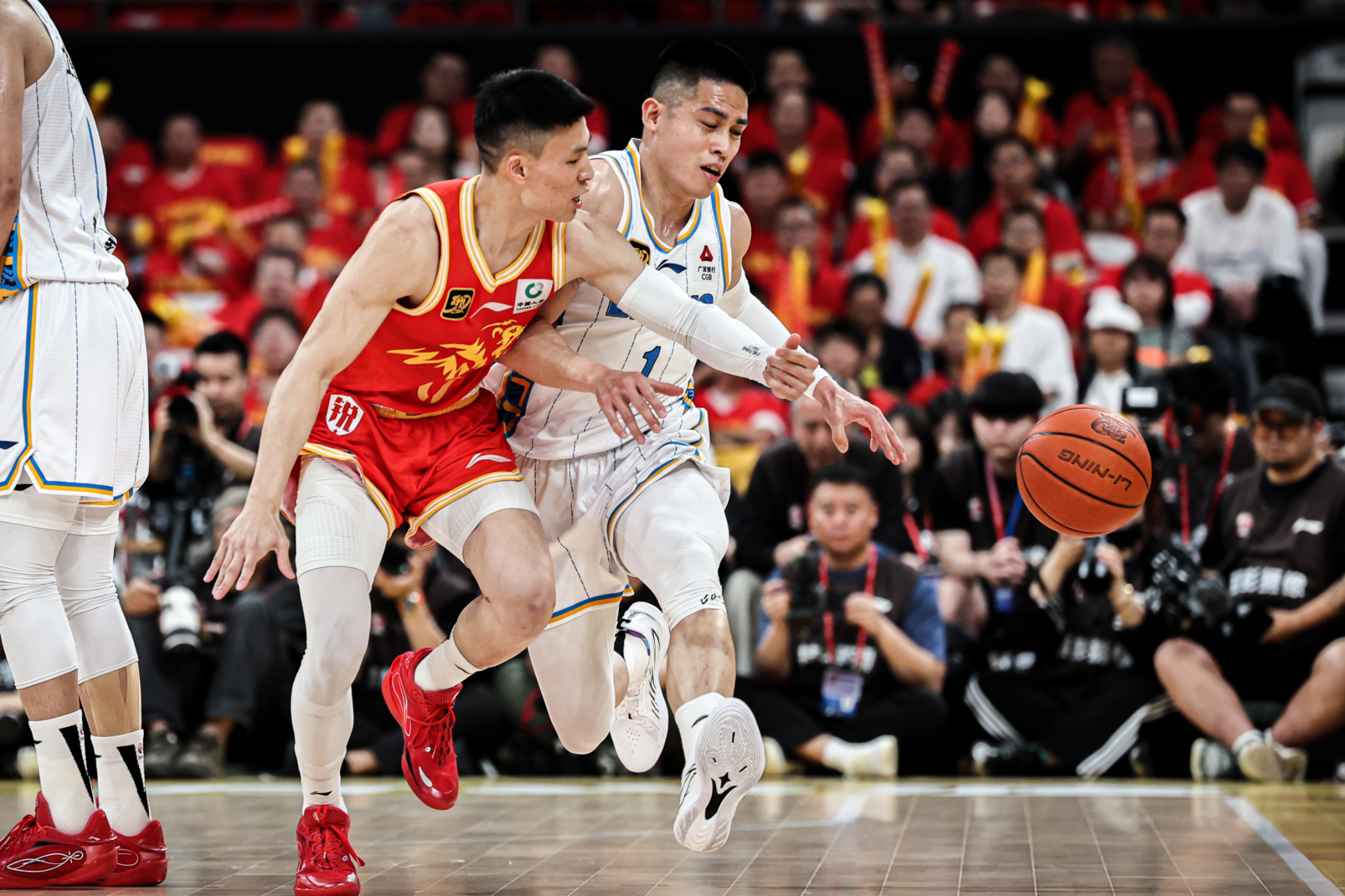 开云平台中国-CBA季后赛今晚再迎强敌，金州勇士内部沟通，主帅态度——底气十足，阵容厚度经受考验的简单介绍