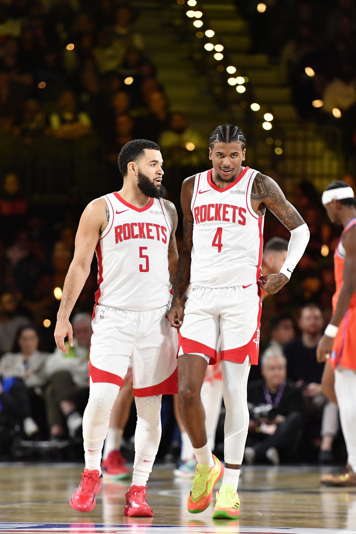 开云官网首页-包含赛前突围战来临；迈阿密热火围绕NBA季后赛更衣室发声；引发热议；纪律约束更严格的词条